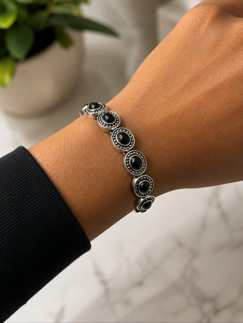 Dainty Dot Bracelet
